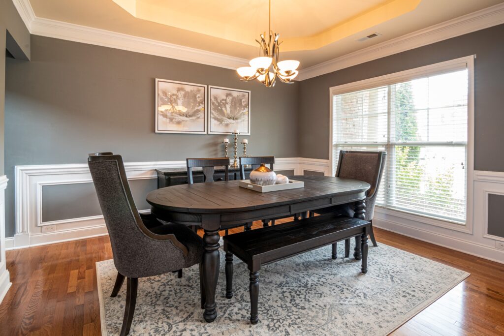 oval dining table